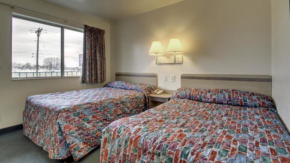 RED CARPET INN LOUISVILLE NORTH -Jeffersonville In Extérieur photo