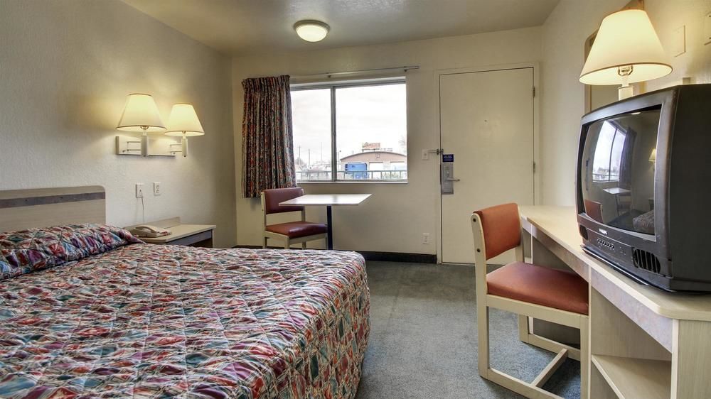 RED CARPET INN LOUISVILLE NORTH -Jeffersonville In Extérieur photo